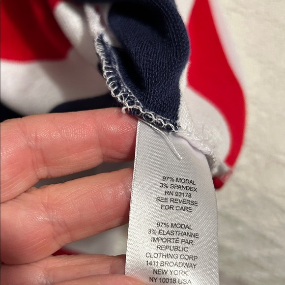 Workshop hooded sweatshirt. White, red and navy quarter zip. Med. 2 call outs. - Picture 9 of 11